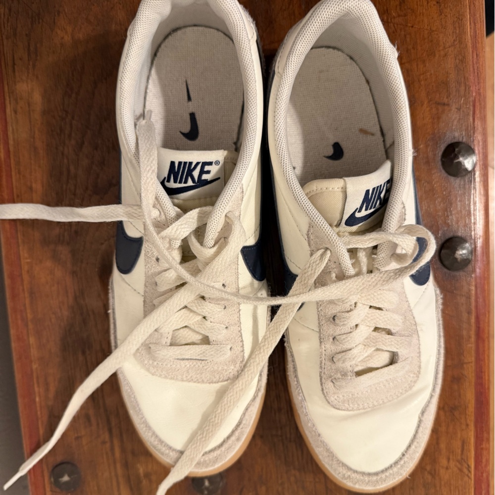Nike Women's Cream and Navy Low-Top Sneakers